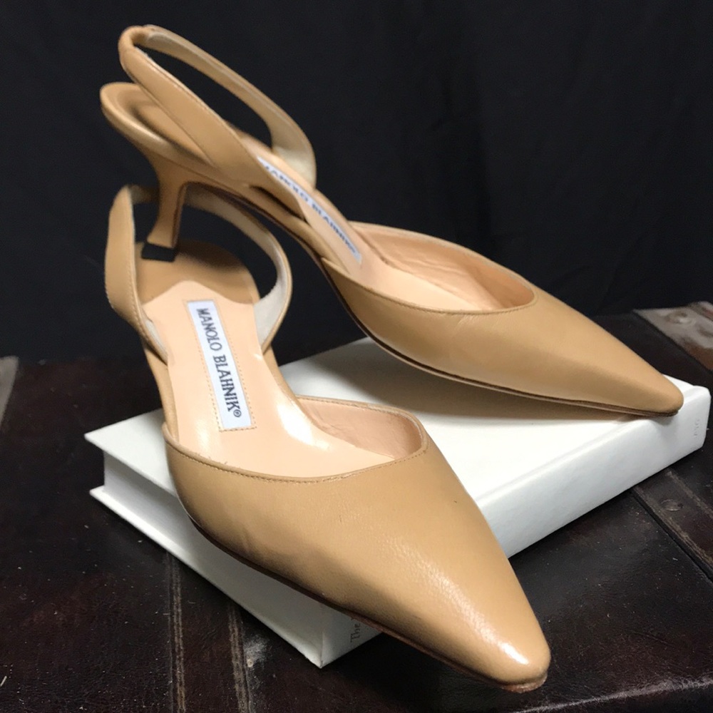 Manolo Blahnick Camel pointed toe slingback shoes